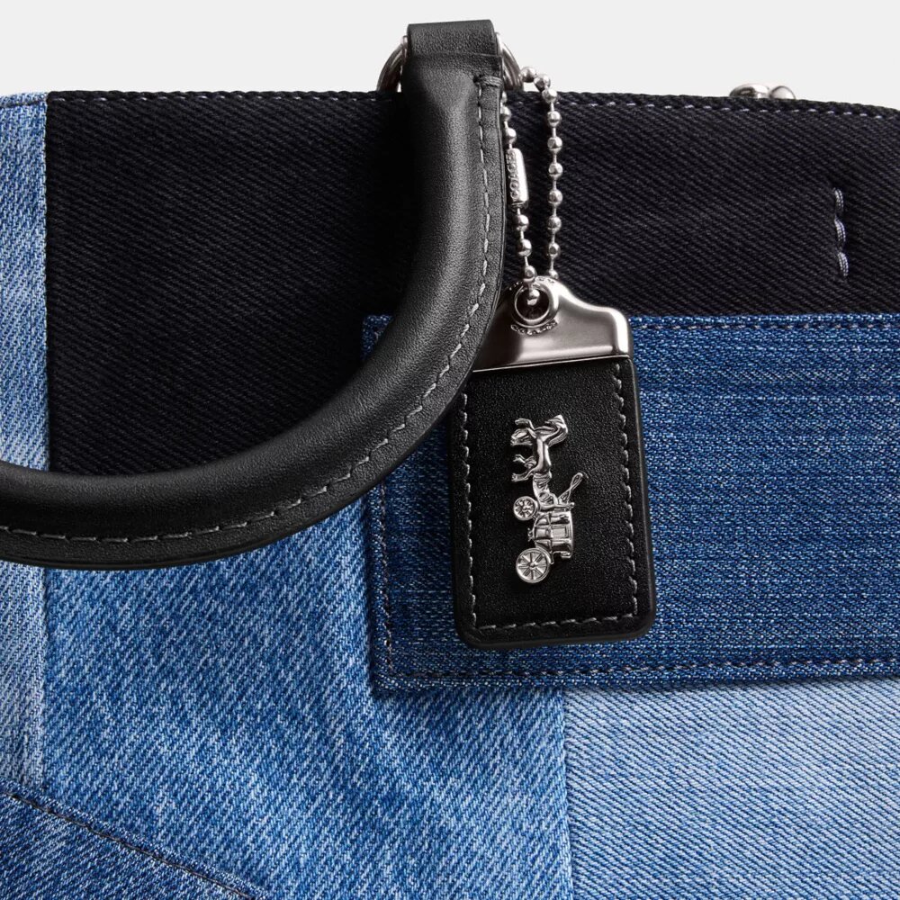 Bolsos Rogue con patchwork de mezclilla reciclada