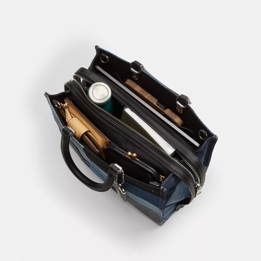 Bolsos Rogue con patchwork de mezclilla reciclada