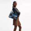 Bolsos Rogue con patchwork de mezclilla reciclada