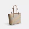 Bolsos Tote City en Signature Canvas