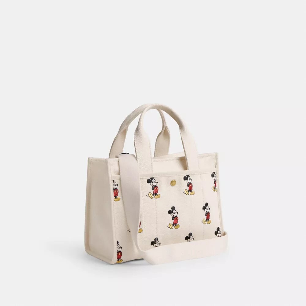 Bolsos Tote Disney X Coach Cargo 26 con Mickey Mouse en lona de algodón regenerativo