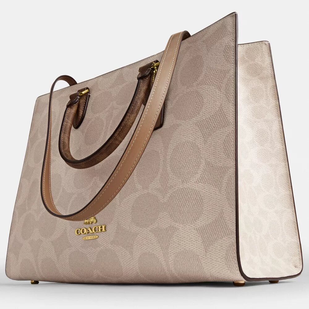Bolsos Tote Maggie en Signature Canvas con diseño en bloques