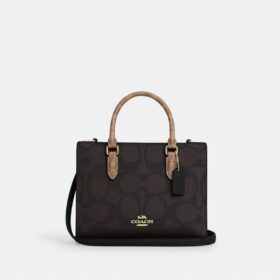 Bolsos Tote pequeños Maggie en Signature Canvas con diseño en bloques