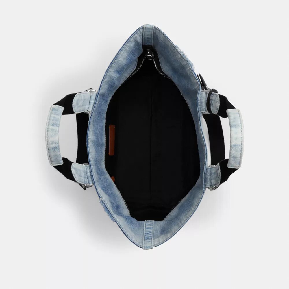 Bolsos Tote pequeños «Tour» en denim desgastado con Charms