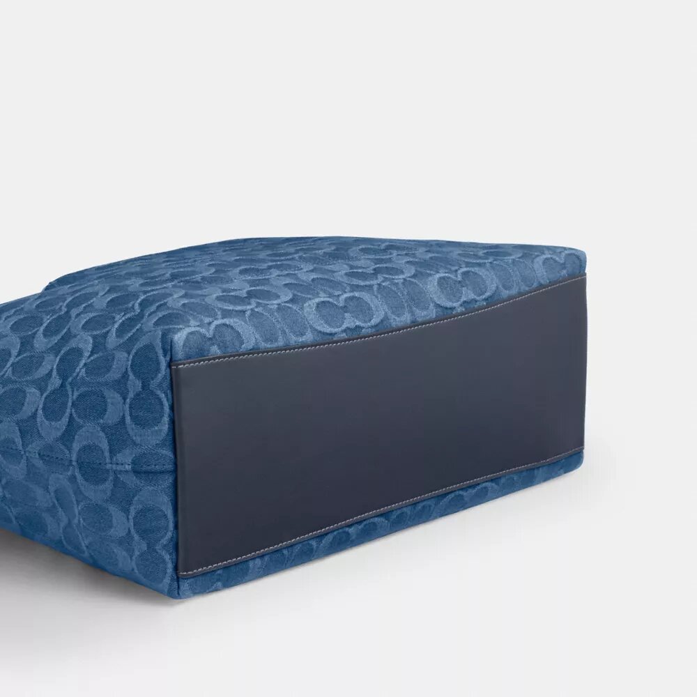 Bolsos Tote Station en denim exclusivo