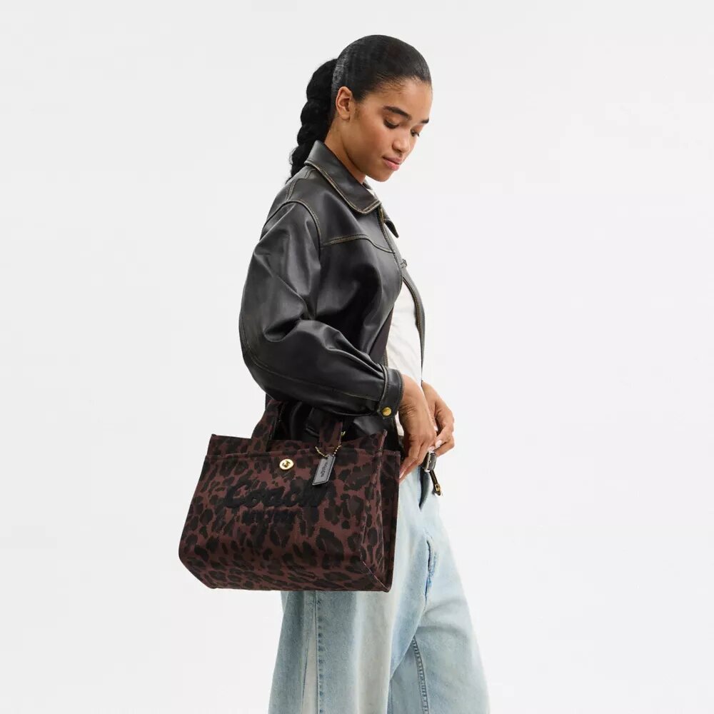 Bolsos Tote tipo cargo con estampado de leopardo