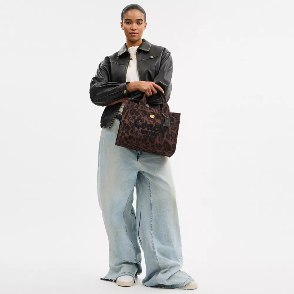 Bolsos Tote tipo cargo con estampado de leopardo