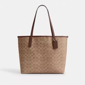 Bolsos Tote urbanos en Signature Canvas