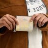 Cartera con cierre a presión en Signature Canvas arcoíris
