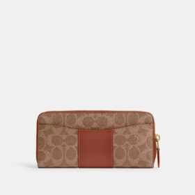 Cartera delgada tipo acordeón con cremallera Essential en Signature Canvas