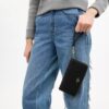 Cartera larga con cremallera alrededor en cuero exclusivo