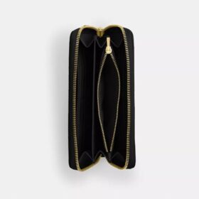 Cartera larga con cremallera alrededor y acolchado