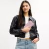 Cartera larga con cremallera alrededor y acolchado