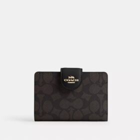 Cartera mediana con cremallera en las esquinas, en Signature Canvas