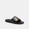 Chanclas Disney X Coach sin cordones con estampado de calcomanías