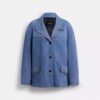 Chaqueta de gamuza con tachuelas