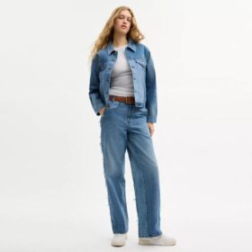 Chaqueta de mezclilla reutilizada