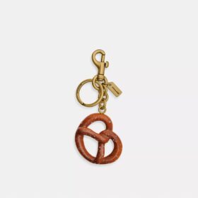 Colgante pequeño para bolso con forma de pretzel