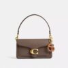 Colgante pequeño para bolso con forma de pretzel