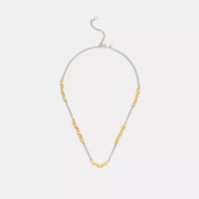 Collar con eslabones en forma de C