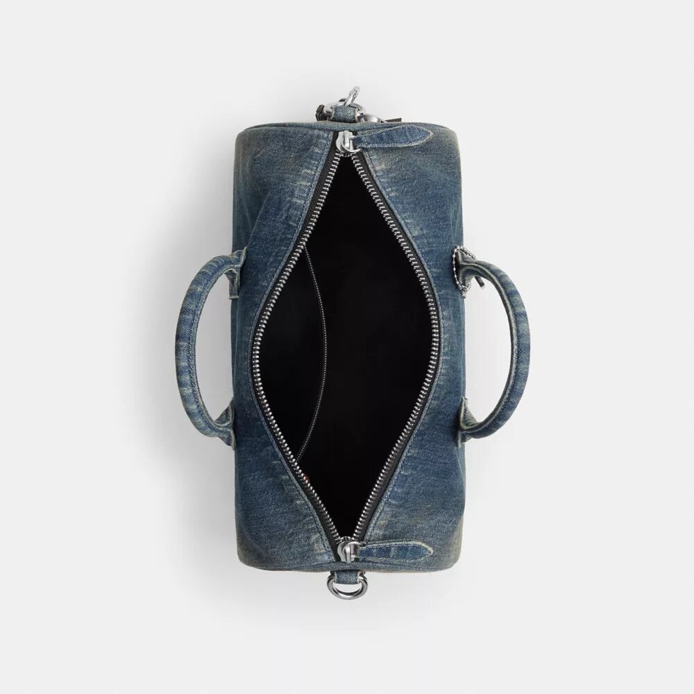 Compass de 35 en denim de algodón regenerativo con Charms