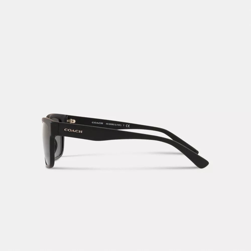 Lentes de sol con montura cuadrada
