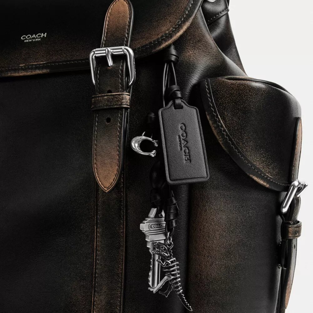 Mochila Hitch en cuero desgastado