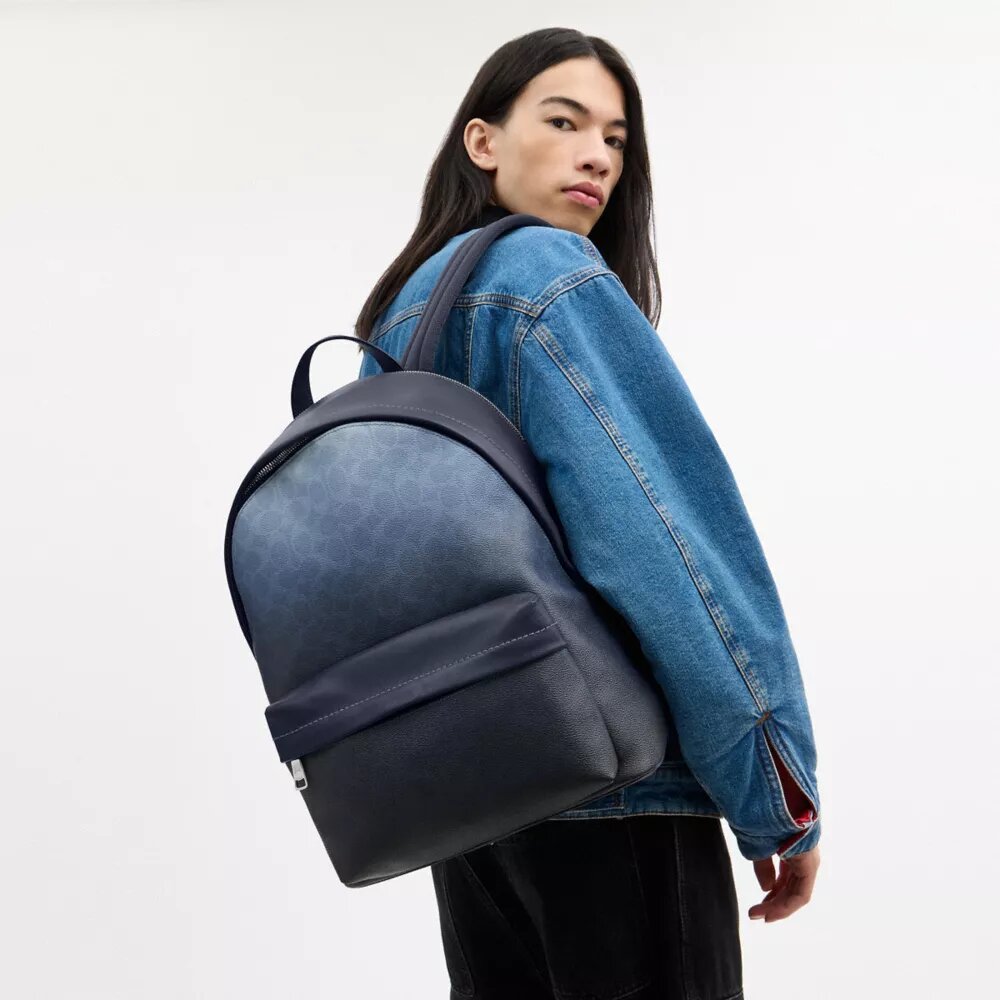 Mochila Taylor en Signature Canvas con efecto degradado