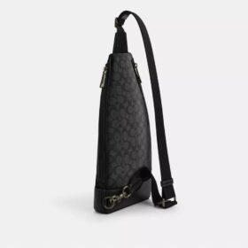 Mochila tipo bandolera Dominic en Signature Canvas