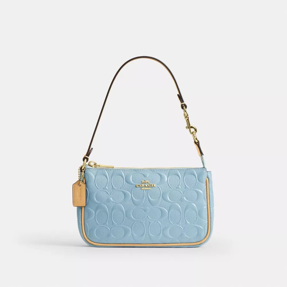Nolita 19 en cuero exclusivo con Charms