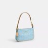 Nolita 19 en cuero exclusivo con Charms