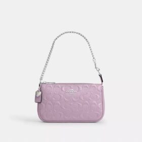 Nolita 19 en cuero exclusivo con diamante en forma de corazón