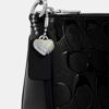 Nolita 19 en cuero exclusivo con diamante en forma de corazón