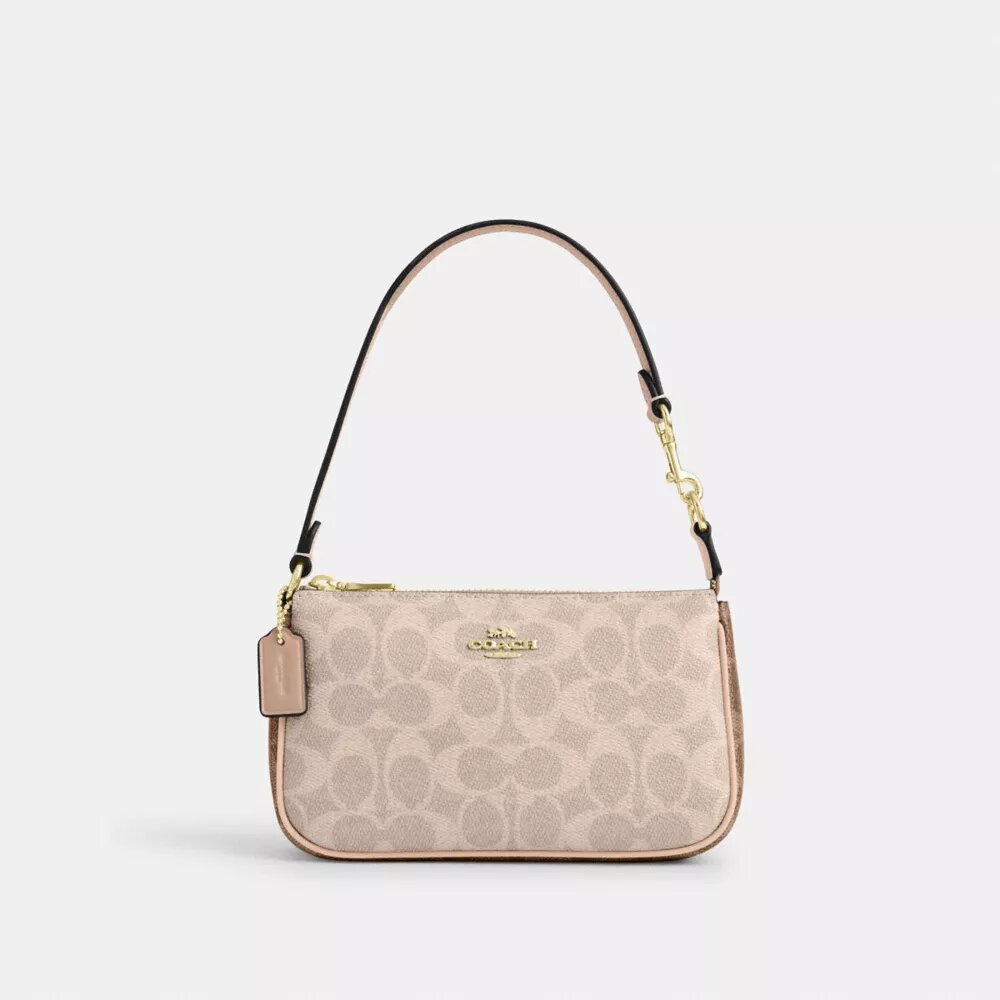 Nolita 19 en Signature Canvas con diseño en bloques
