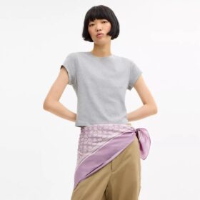 Pañuelo cuadrado de seda con estampado texturizado exclusivo