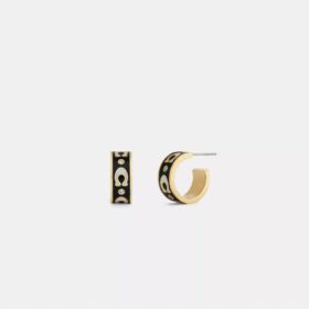 Pendientes Huggie con «C» repetida