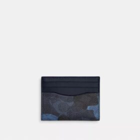 Portatarjetas delgado con el característico estampado de camuflaje
