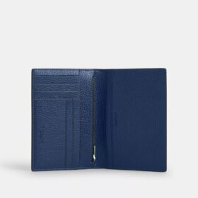 Portatarjetas para pasaporte con estampado de autos
