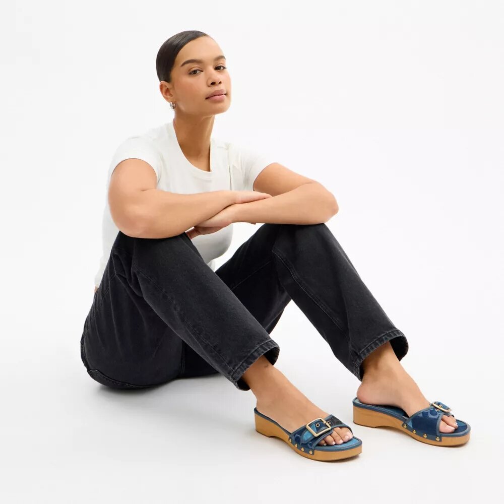 Sandalias de madera Margot con patchwork de denim característico