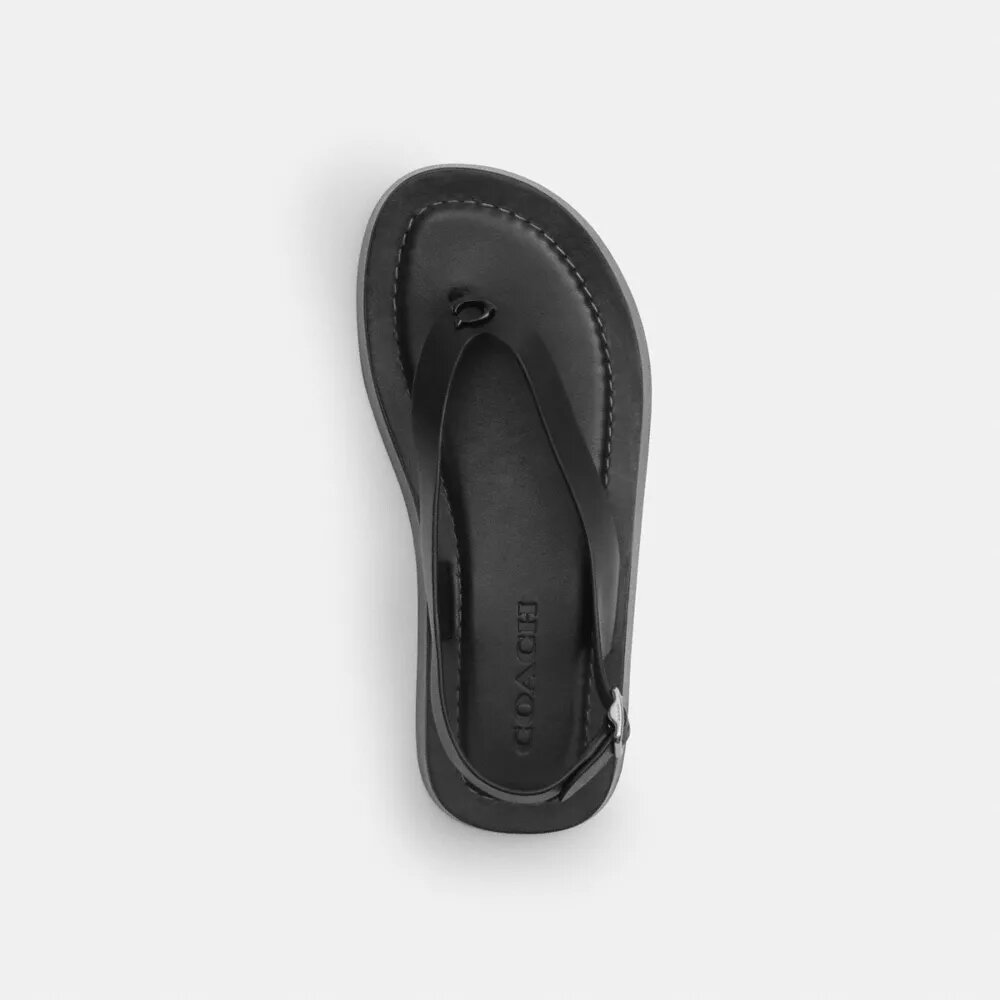 Sandalias de plataforma con «C» esculpida