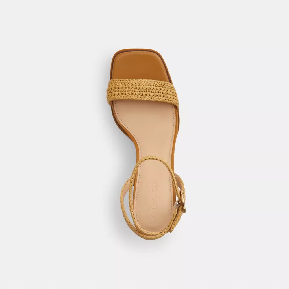Sandalias de plataforma en rosa té
