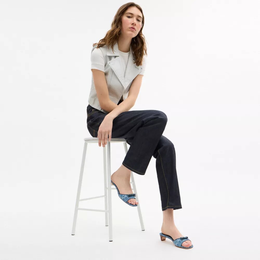 Sandalias de tacón bajo con lazo en denim exclusivo