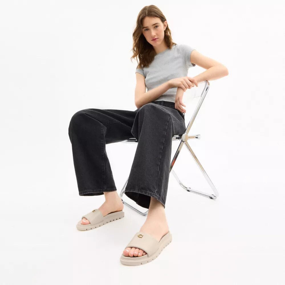 Sandalias tipo chanclas sin cordones Brynn