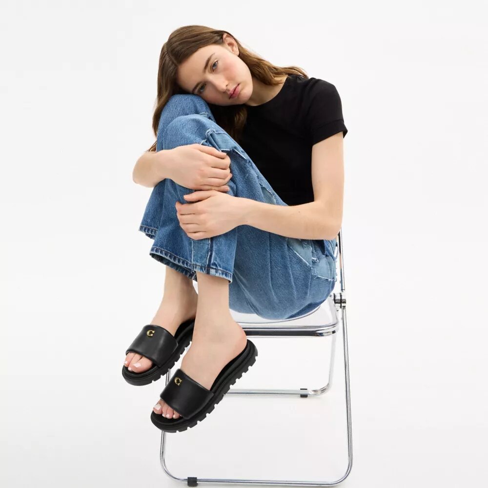 Sandalias tipo chanclas sin cordones Brynn