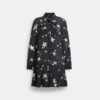 Vestido de estrellas con lazo en el cuello