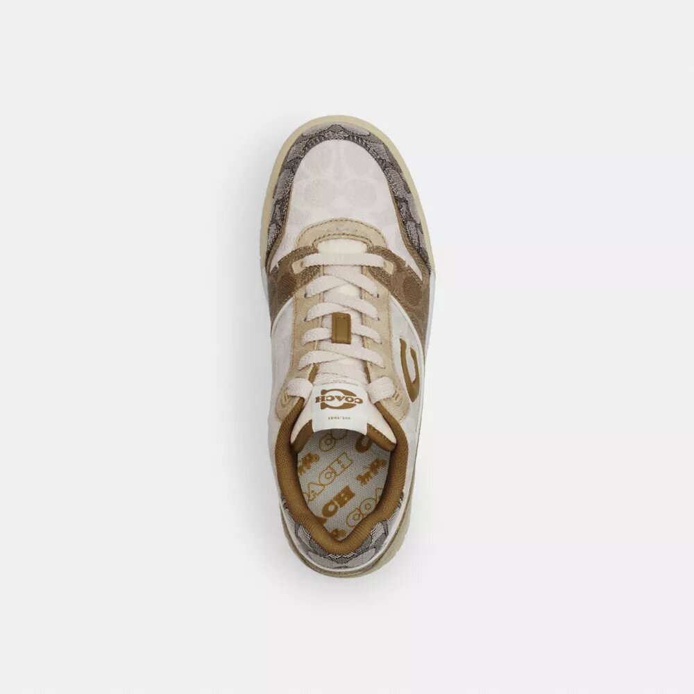 Zapatillas Soho en el estilo característico