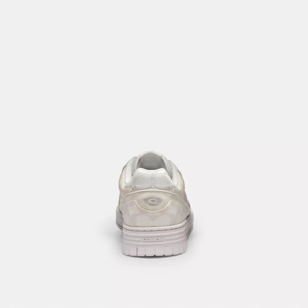 Zapatillas Soho en el estilo característico